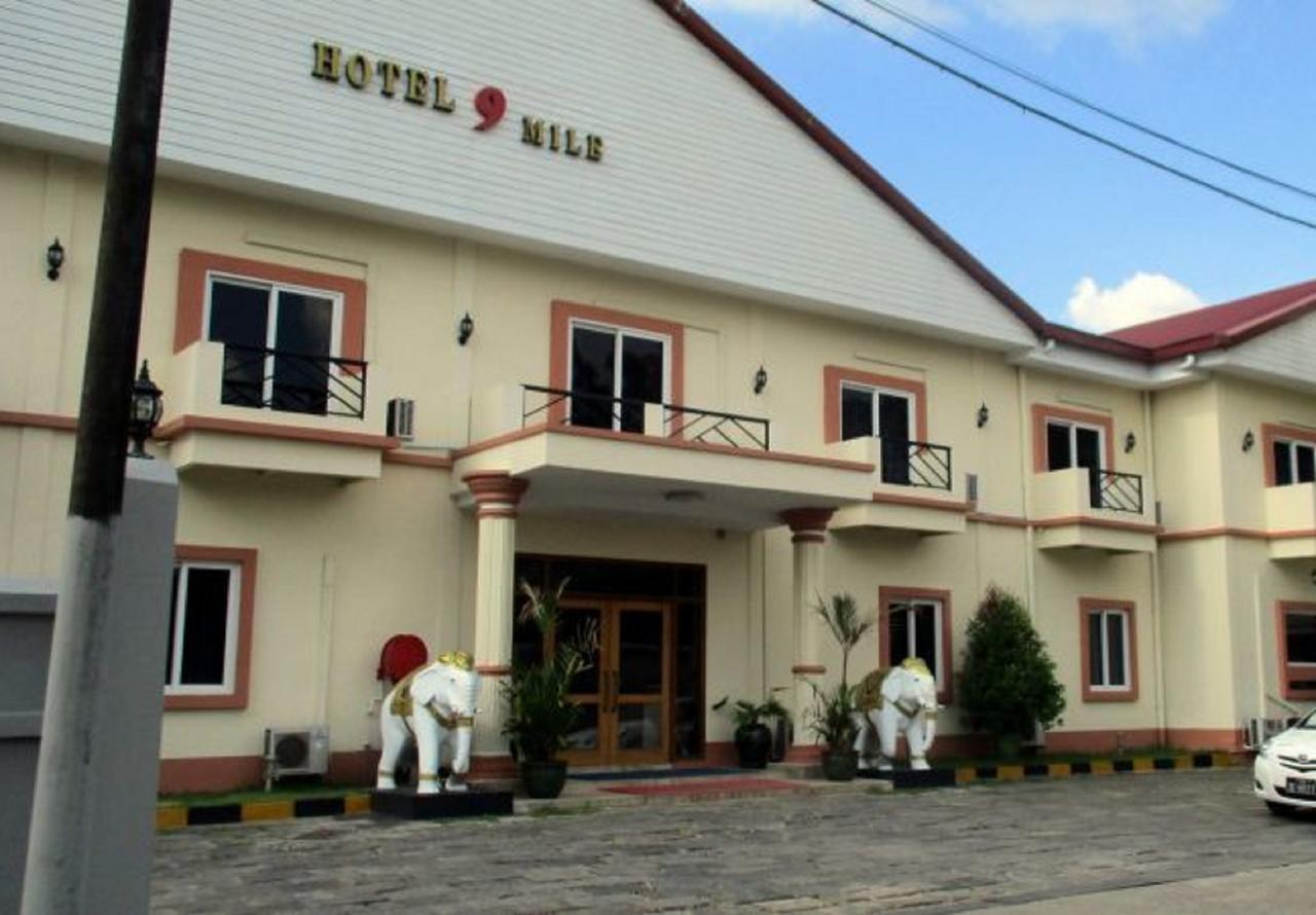Hotel 9 Mile Rangoon Eksteriør billede