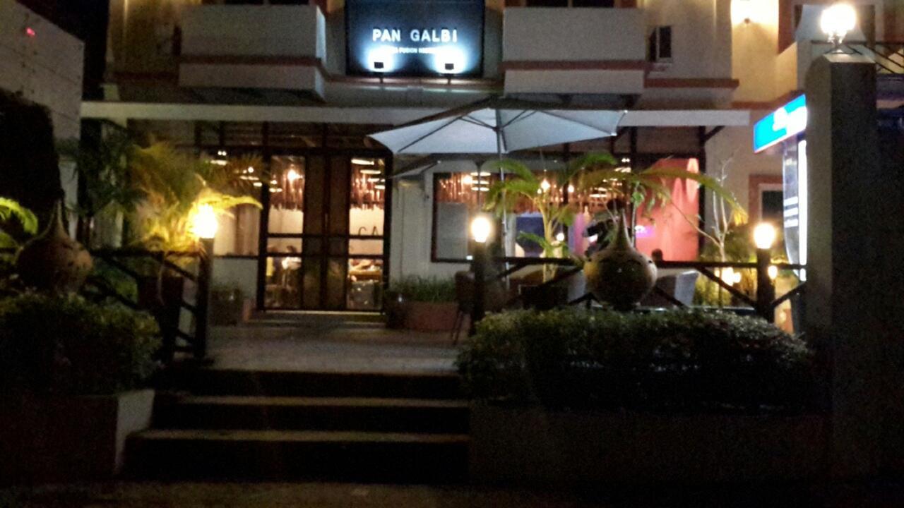 Hotel 9 Mile Rangoon Eksteriør billede