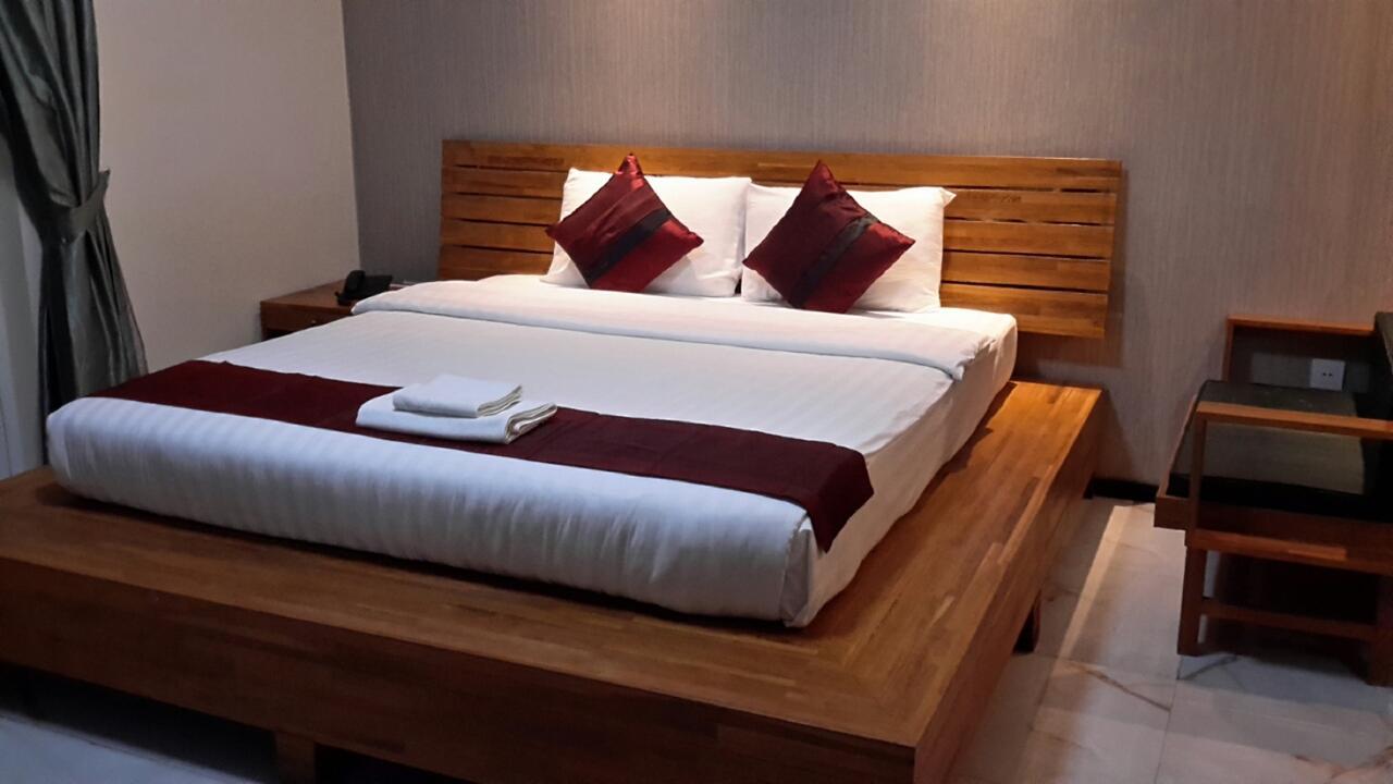 Hotel 9 Mile Rangoon Eksteriør billede
