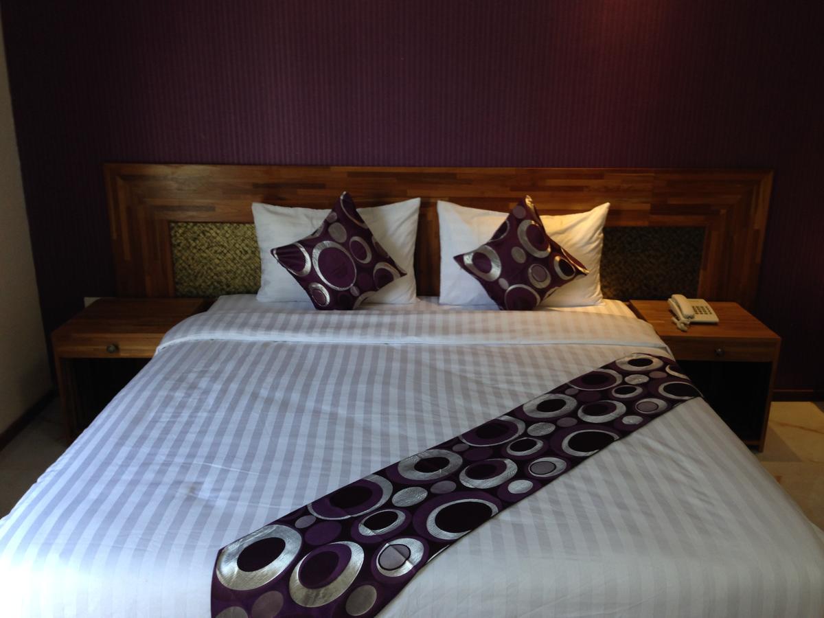 Hotel 9 Mile Rangoon Eksteriør billede