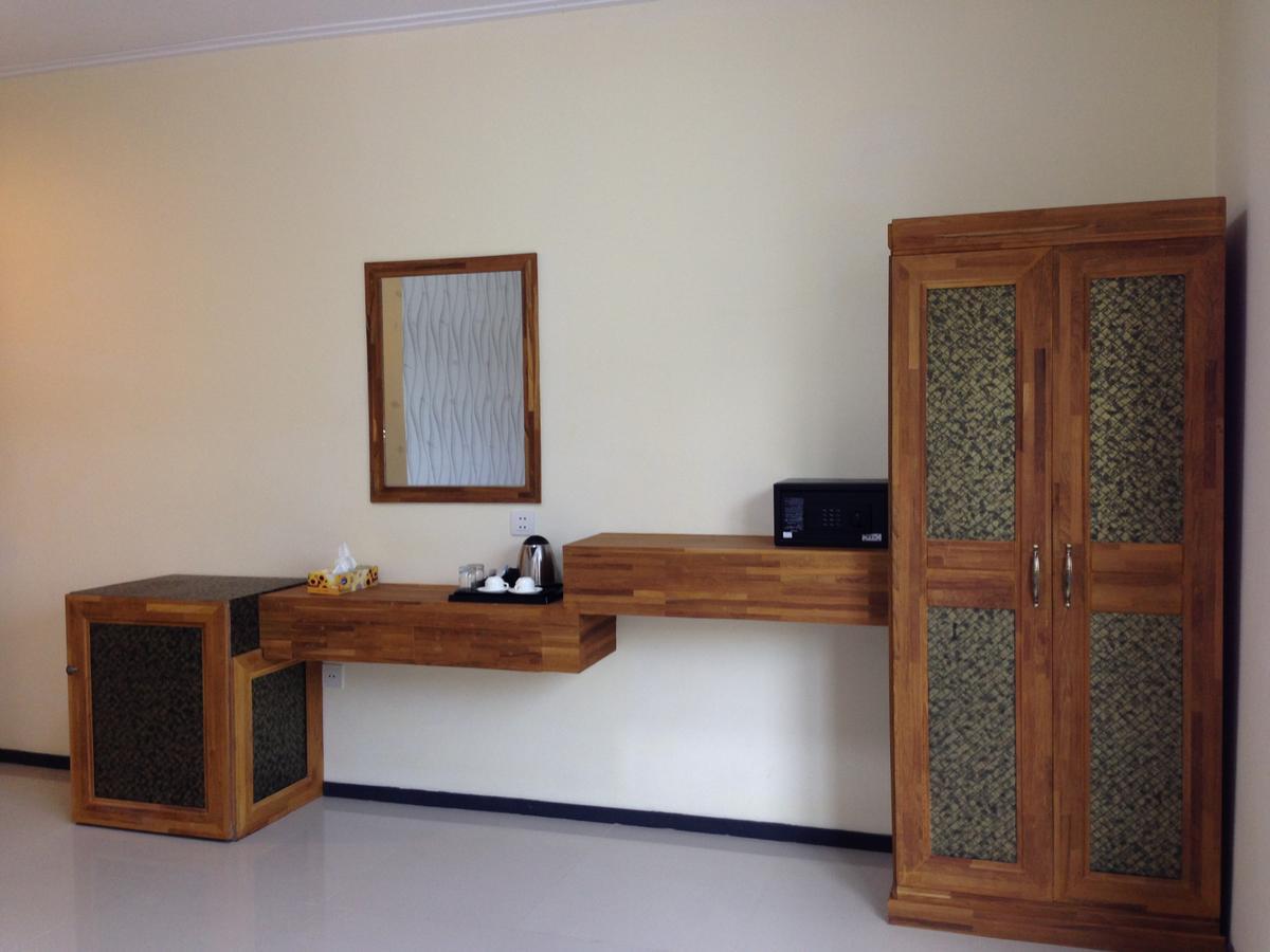 Hotel 9 Mile Rangoon Eksteriør billede