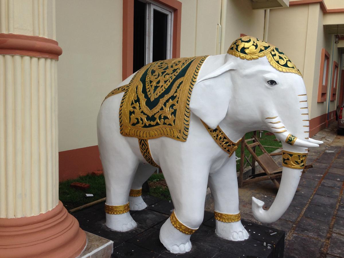 Hotel 9 Mile Rangoon Eksteriør billede