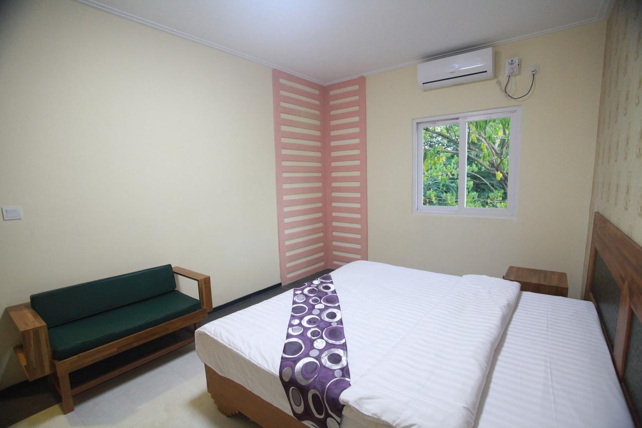 Hotel 9 Mile Rangoon Eksteriør billede